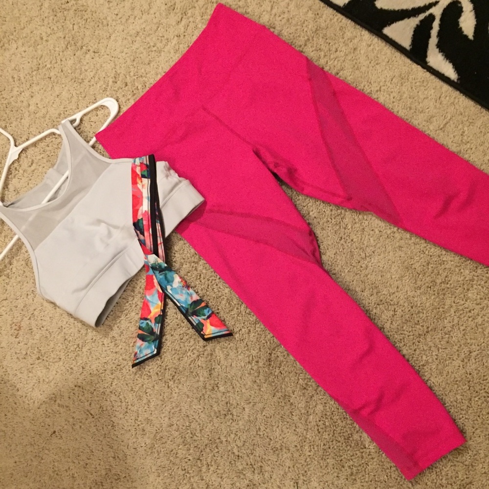 Zyia Hot Pink Mesh Light n Tight Leggings